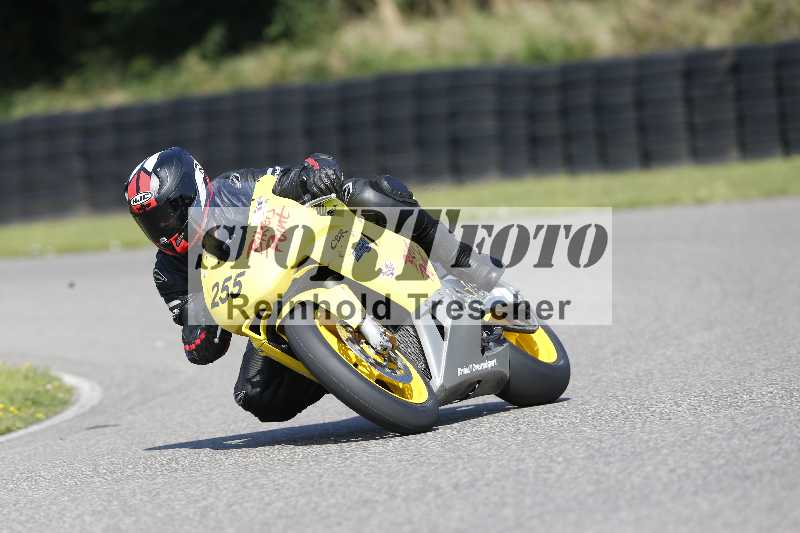 /44 09.08.2025 Plüss Moto Sport ADR/Freies Fahren/255